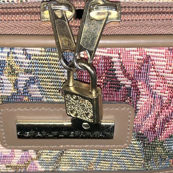 Vintage Galleria Travel Luggage | Lock & Key | Floral & Tan Rolling Suitcase - Picture 2 of 11